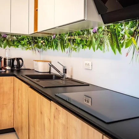 The Luxury Nest - Private Heated Pool Apartman Zára