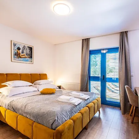 The Luxury Nest - Private Heated Pool Apartman Zára