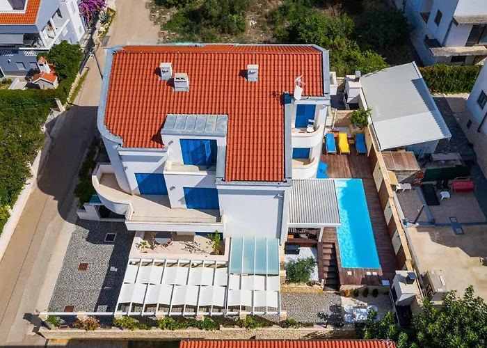 The Luxury Nest - Private Heated Pool Lägenhet Zadar